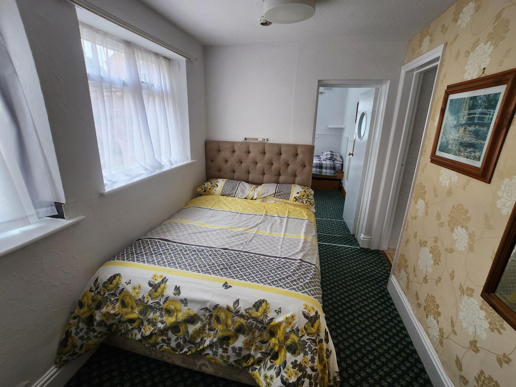 Queens Guest House Beeston  Eksteriør billede