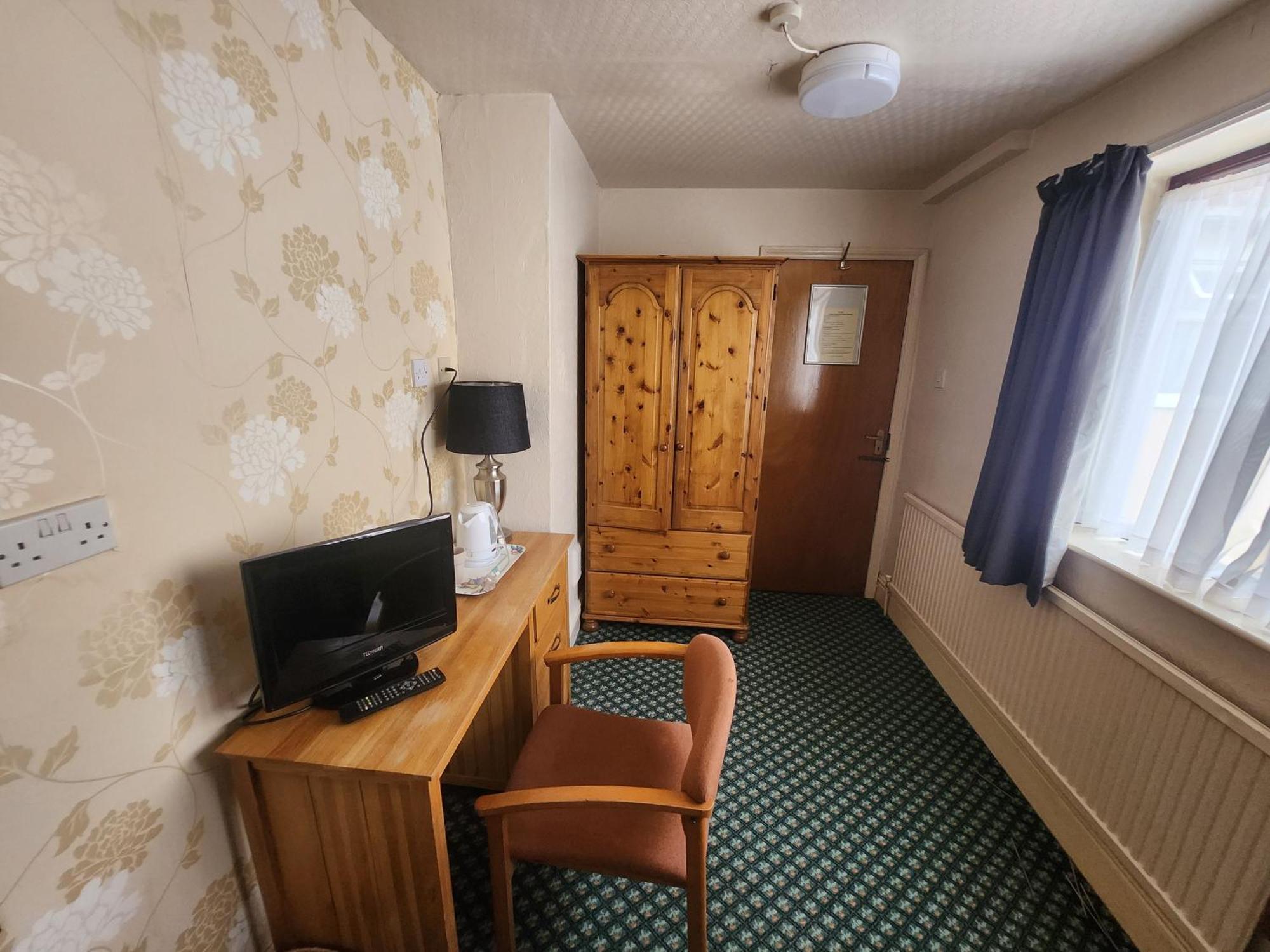 Queens Guest House Beeston  Eksteriør billede