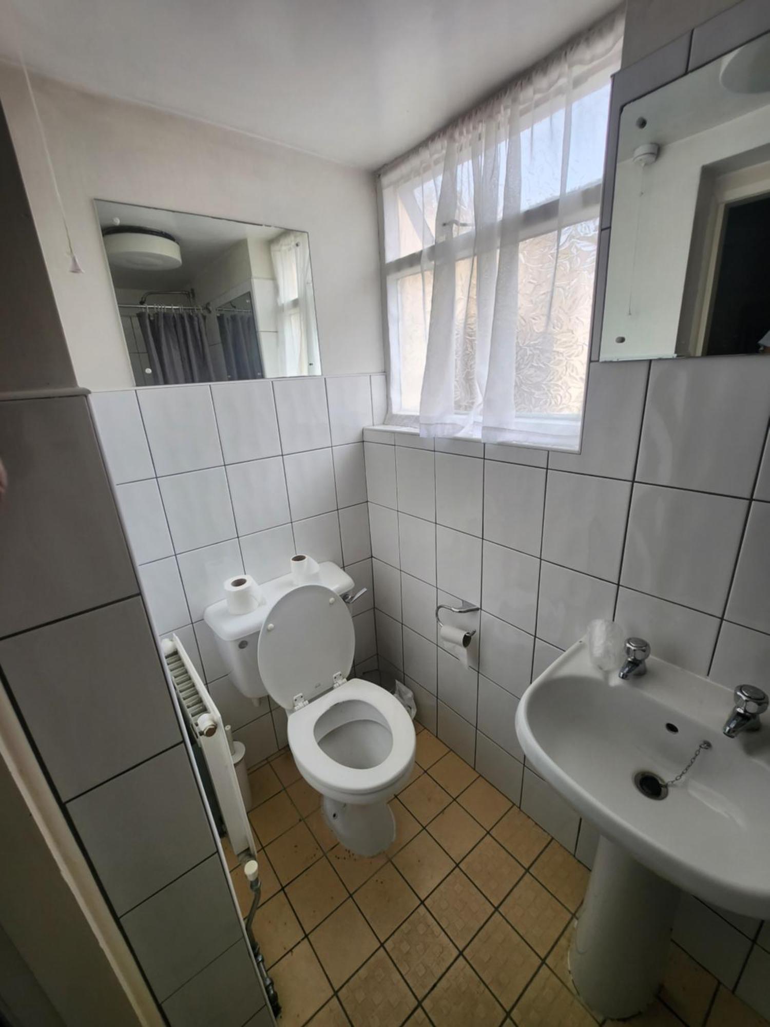 Queens Guest House Beeston  Eksteriør billede